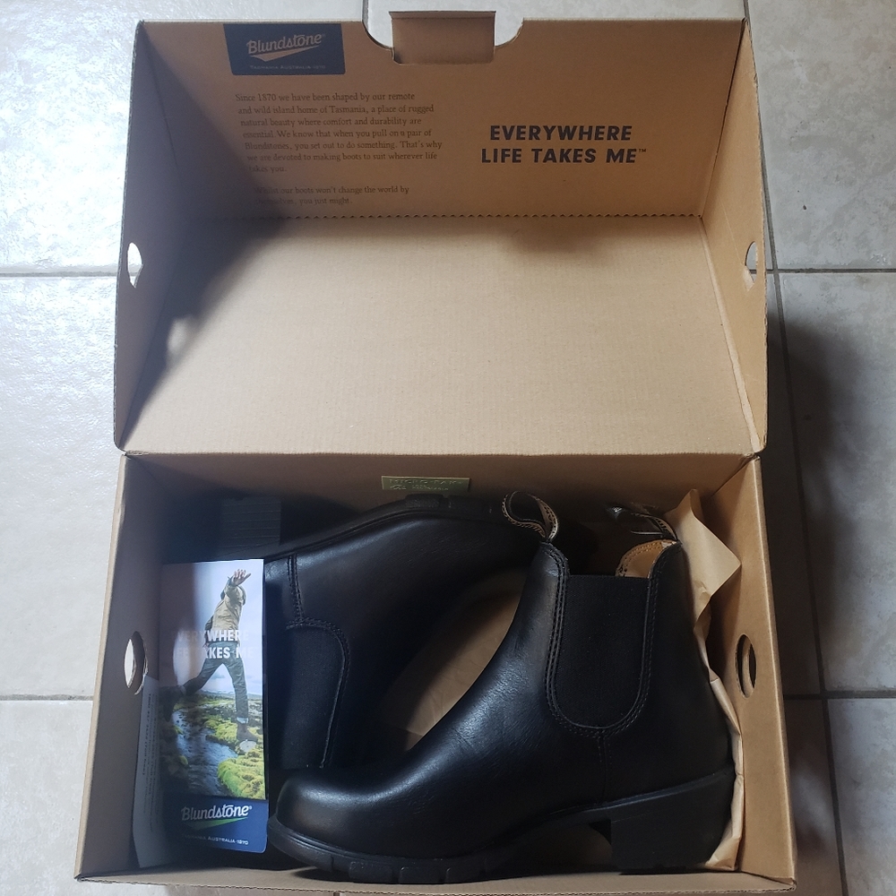 Blundstone 1671 size 4 AUS/UK Chelsea Boots